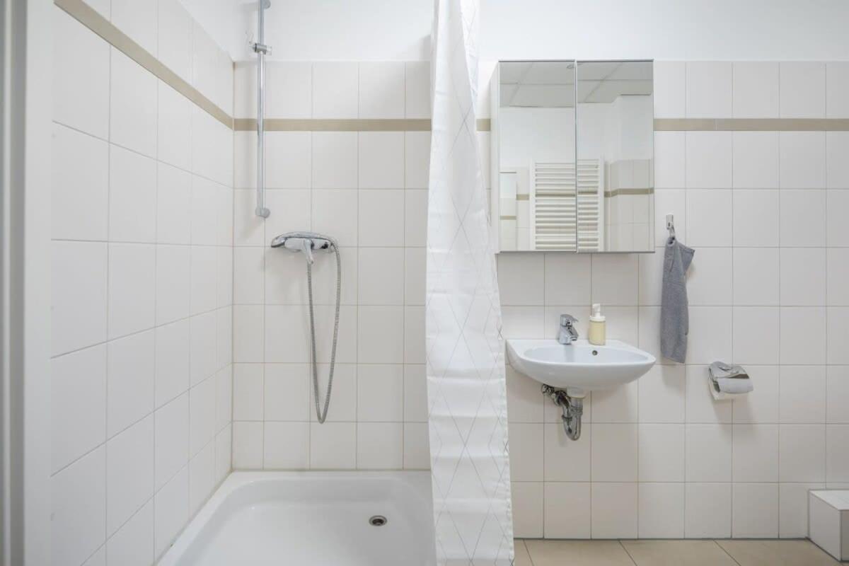 Cosy 2 Room Apartment In Hamburg Hammerbrook Экстерьер фото